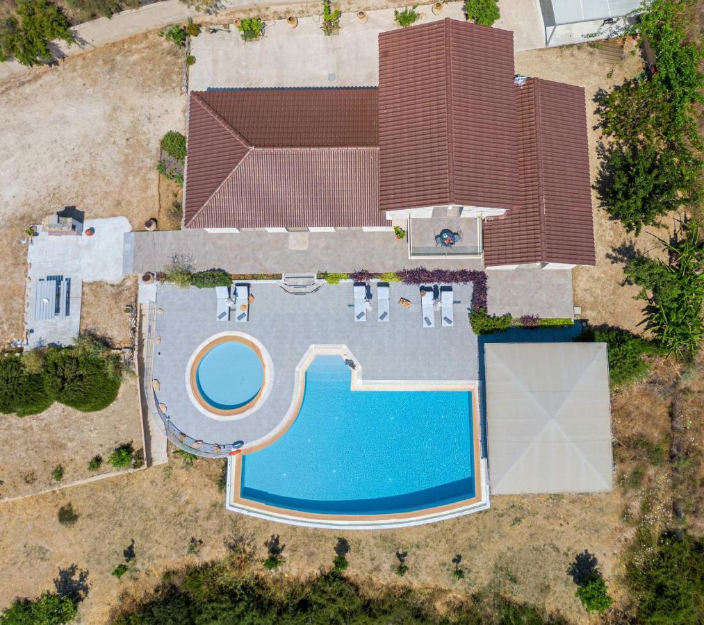 Kaminia Blu Villa Ratzaklíon Exterior photo